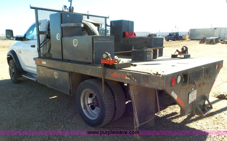 image for item K6975 2012 Dodge Ram 5500 flatbed truck