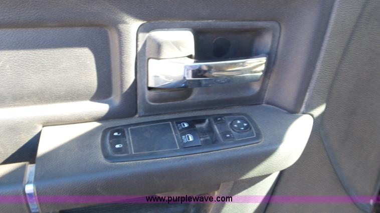 image for item K6975 2012 Dodge Ram 5500 flatbed truck