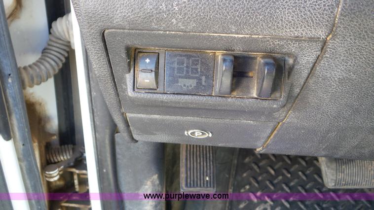 image for item K6975 2012 Dodge Ram 5500 flatbed truck