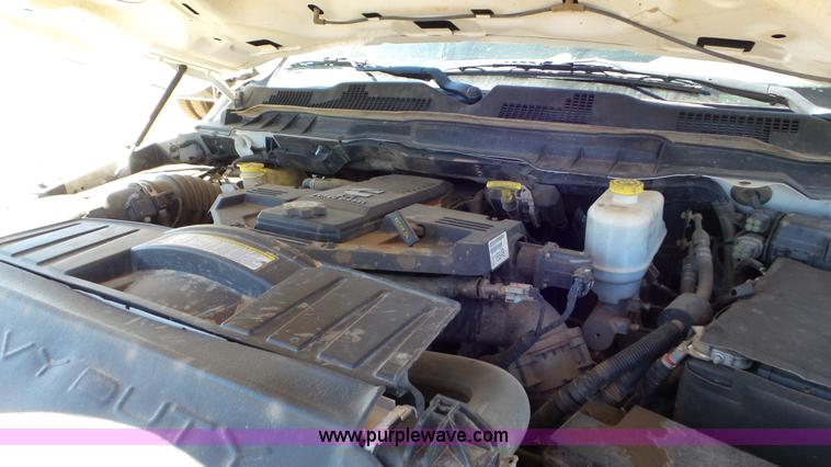 image for item K6975 2012 Dodge Ram 5500 flatbed truck