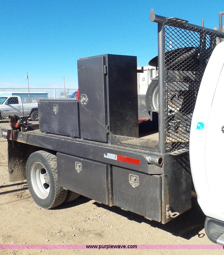 image for item K6975 2012 Dodge Ram 5500 flatbed truck