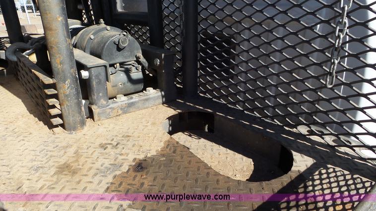 image for item K6975 2012 Dodge Ram 5500 flatbed truck