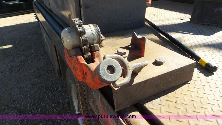 image for item K6975 2012 Dodge Ram 5500 flatbed truck