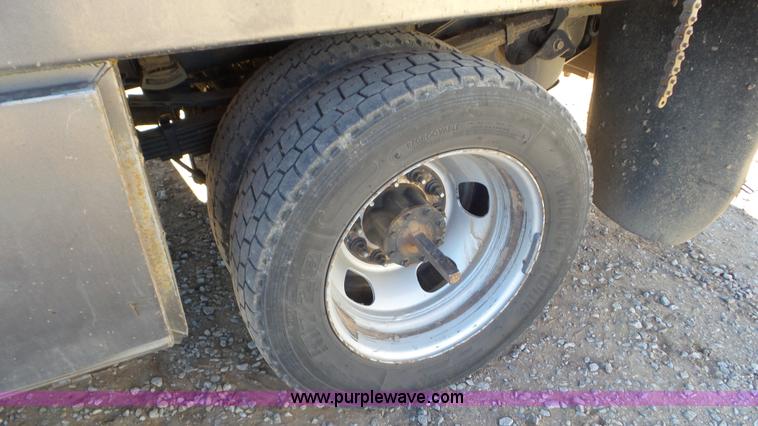 image for item K6975 2012 Dodge Ram 5500 flatbed truck