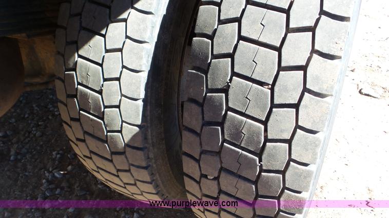 image for item K6975 2012 Dodge Ram 5500 flatbed truck