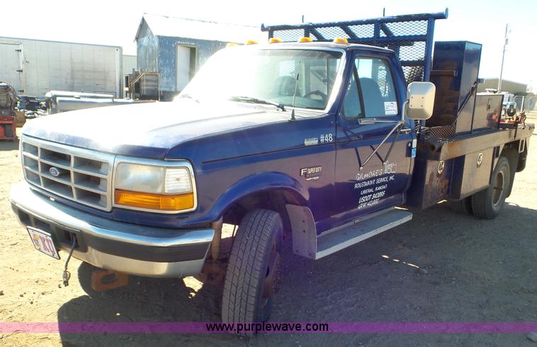 image for item K6976 1996 Ford F450 Super Duty flatbed truck