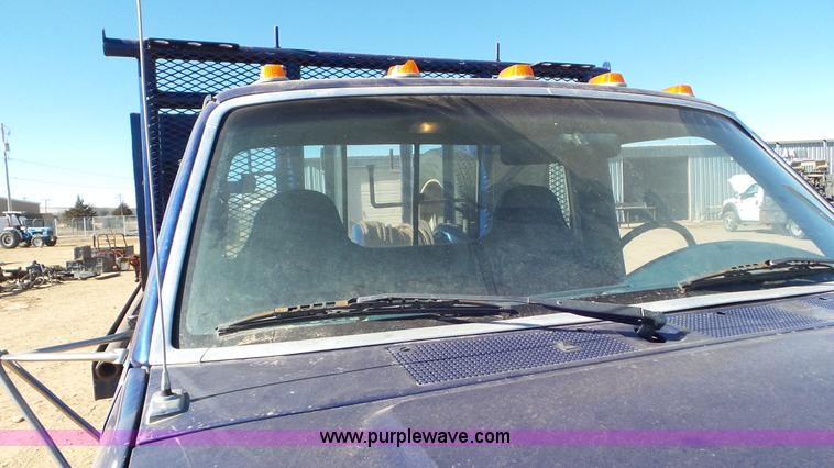 image for item K6976 1996 Ford F450 Super Duty flatbed truck