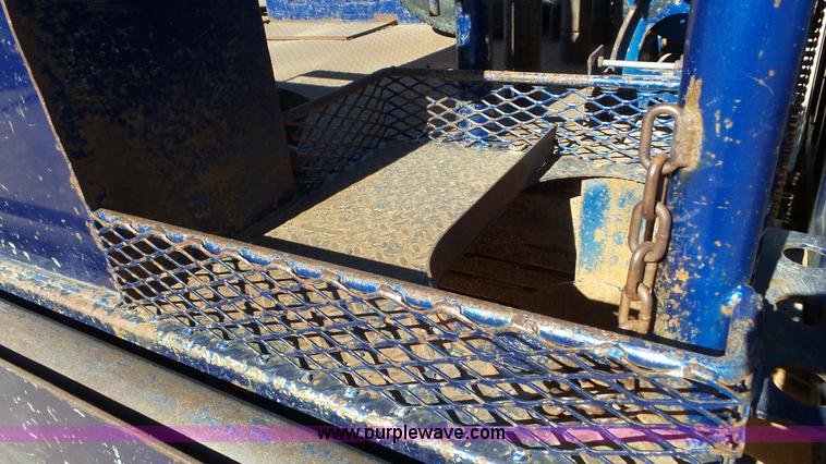 image for item K6976 1996 Ford F450 Super Duty flatbed truck