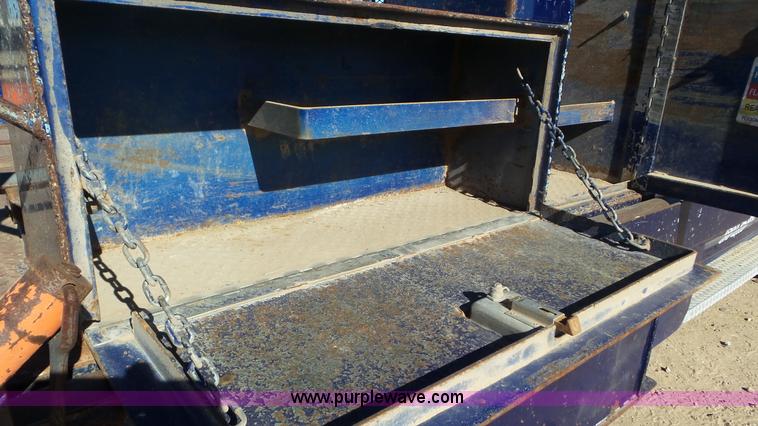 image for item K6976 1996 Ford F450 Super Duty flatbed truck