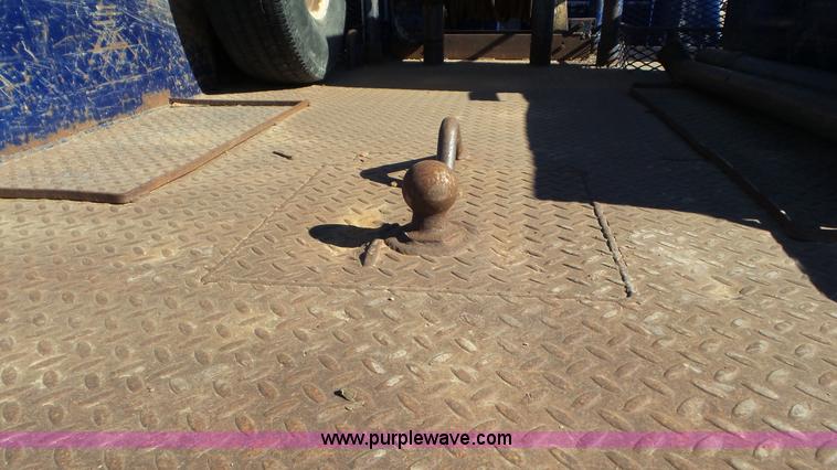 image for item K6976 1996 Ford F450 Super Duty flatbed truck