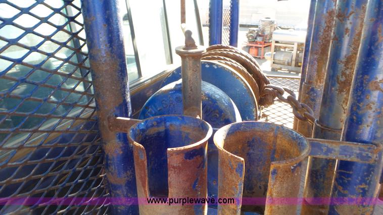 image for item K6976 1996 Ford F450 Super Duty flatbed truck