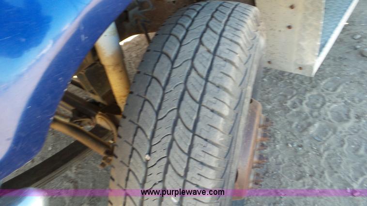 image for item K6976 1996 Ford F450 Super Duty flatbed truck