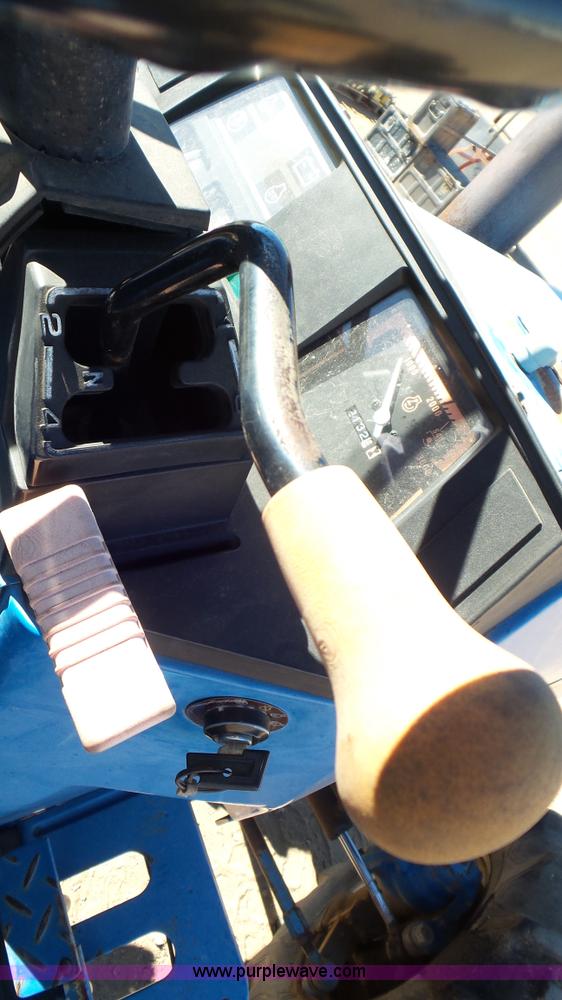 image for item K6977 1996 New Holland 1920 MFWD tractor