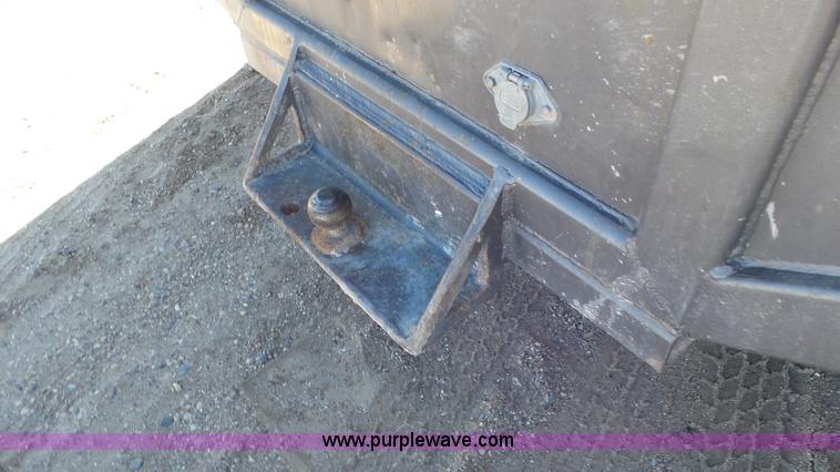 image for item K6978 2007 Ford F450 Super Duty flatbed truck