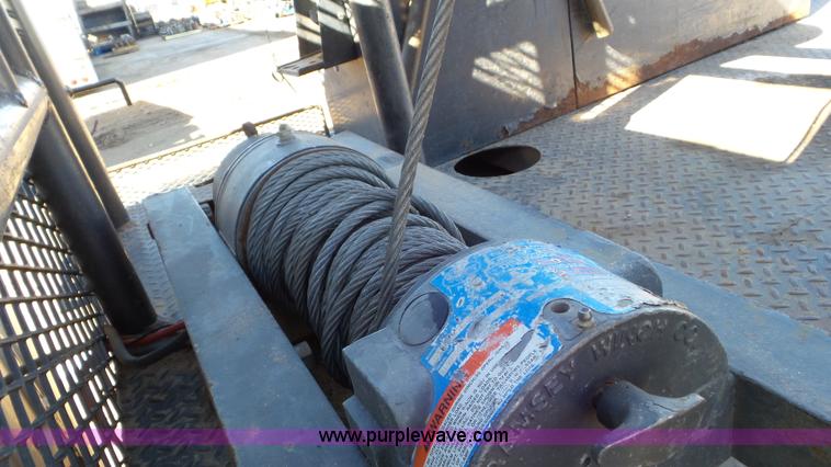 image for item K6978 2007 Ford F450 Super Duty flatbed truck