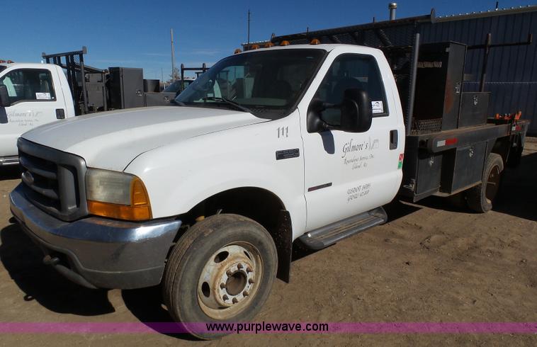image for item K6994 2000 Ford F550 Super Duty flatbed truck
