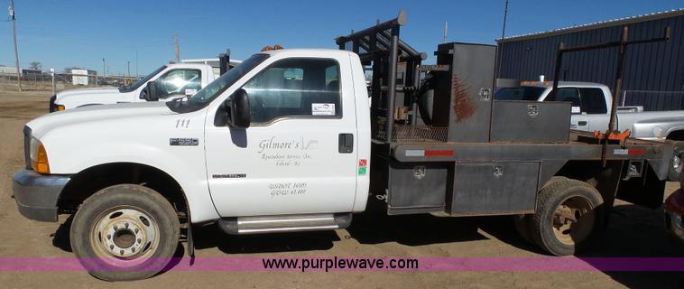 image for item K6994 2000 Ford F550 Super Duty flatbed truck