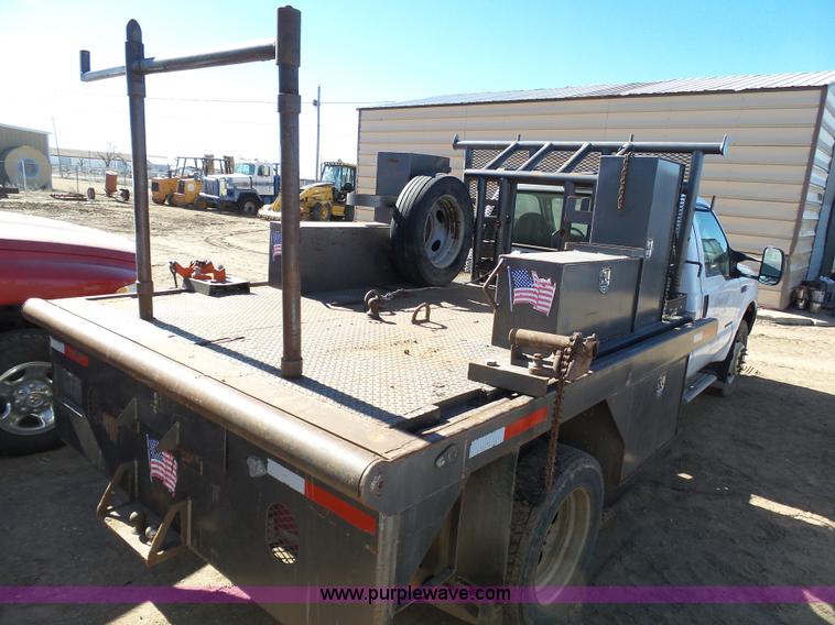 image for item K6994 2000 Ford F550 Super Duty flatbed truck