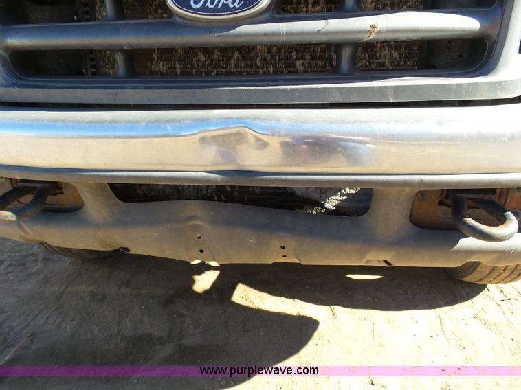 image for item K6994 2000 Ford F550 Super Duty flatbed truck