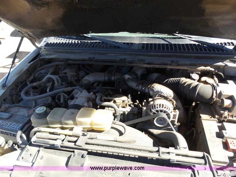 image for item K6994 2000 Ford F550 Super Duty flatbed truck