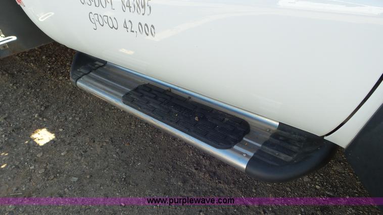 image for item K6996 2008 Ford F450 Super Duty flatbed truck