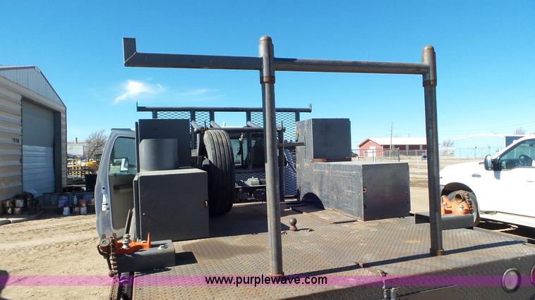 image for item K6996 2008 Ford F450 Super Duty flatbed truck