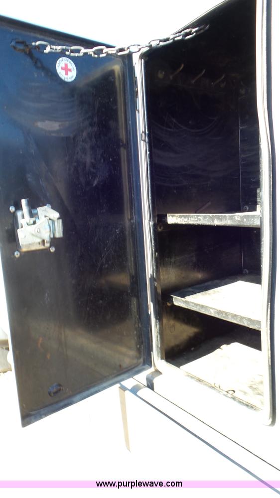 image for item K6996 2008 Ford F450 Super Duty flatbed truck