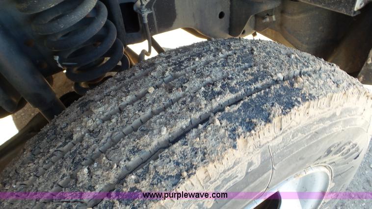 image for item K6996 2008 Ford F450 Super Duty flatbed truck