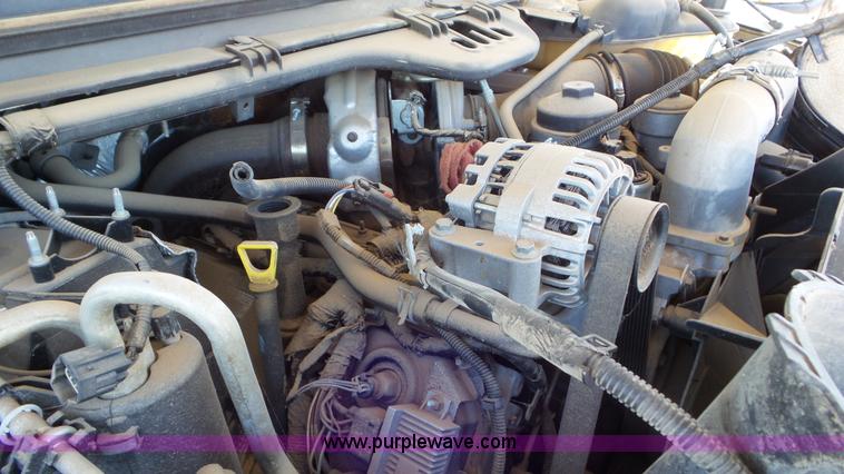 image for item K6997 2006 Ford F450 Super Duty flatbed truck