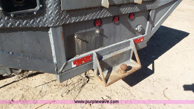 image for item K6997 2006 Ford F450 Super Duty flatbed truck