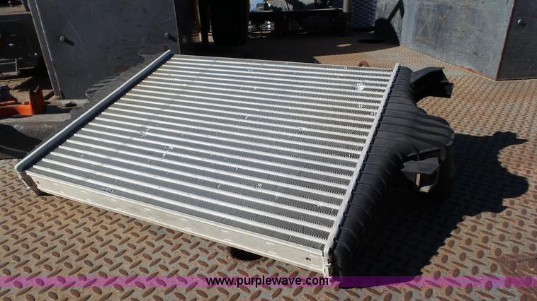 image for item K6997 2006 Ford F450 Super Duty flatbed truck