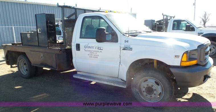 image for item K6998 2001 Ford F450 Super Duty flatbed truck