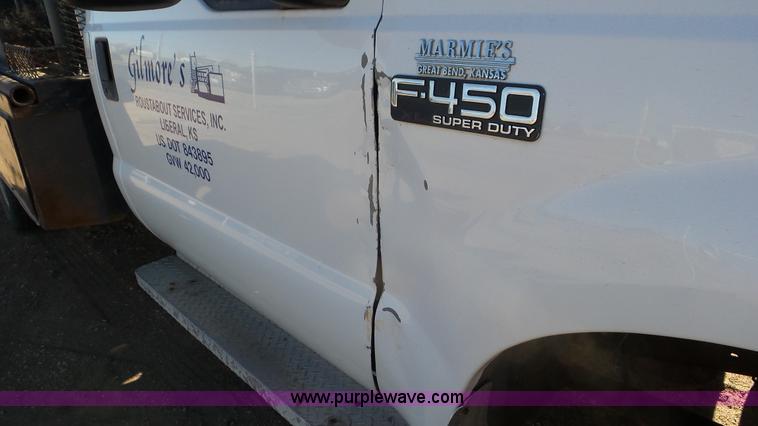 image for item K6998 2001 Ford F450 Super Duty flatbed truck