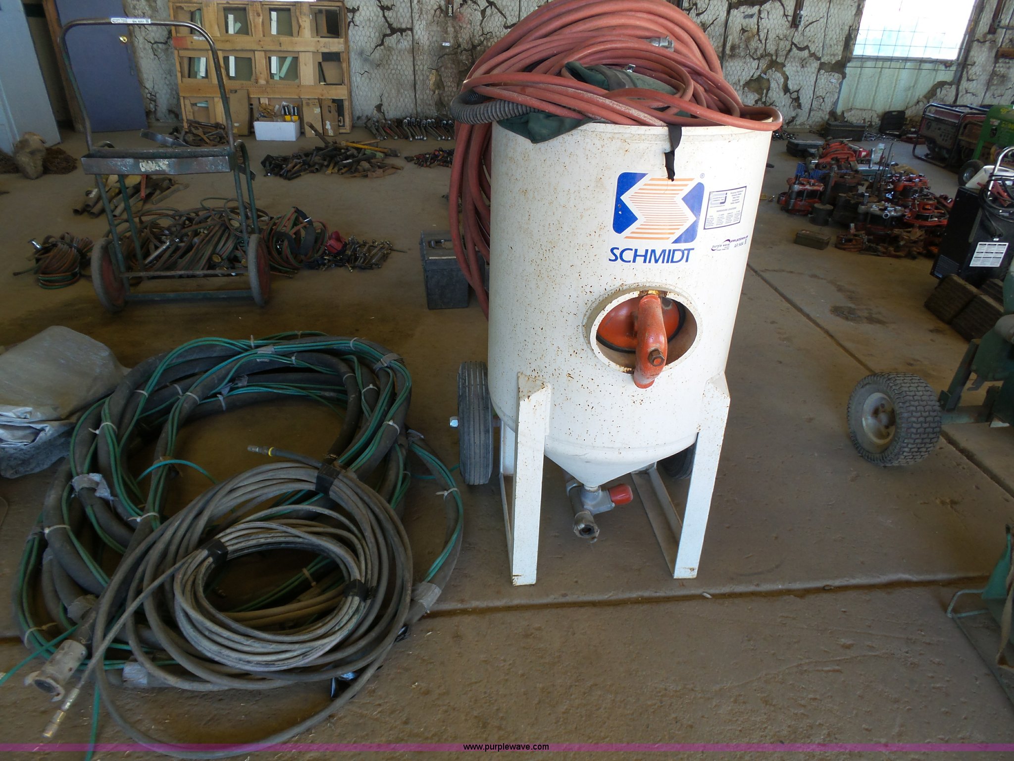 2005 Schmidt sandblaster in Liberal, KS Item AR9494 sold Purple Wave