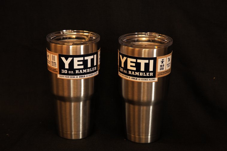 image for item BZ9005 (2) Yeti 30 oz Tumblers