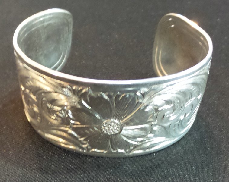 image for item BZ9012 Sterling Silver Cuff Bracelet