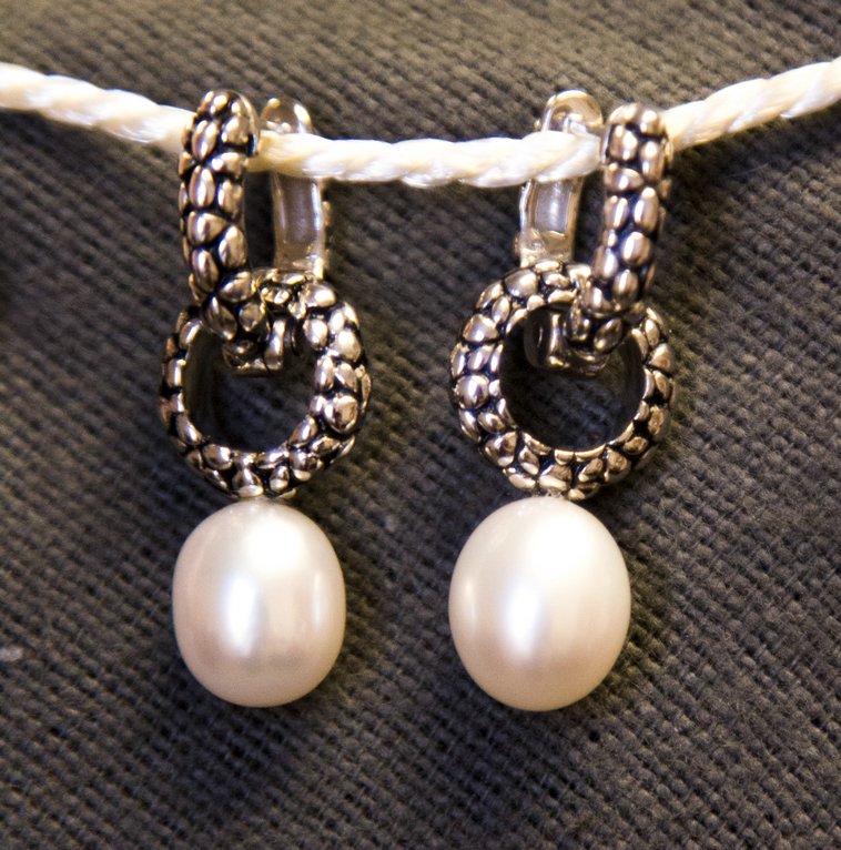 image for item BZ9022 Honora Pearl Drop Earrings