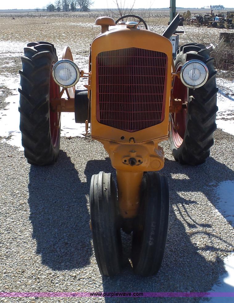 image for item AX9221 Minneapolis Moline RTU tractor