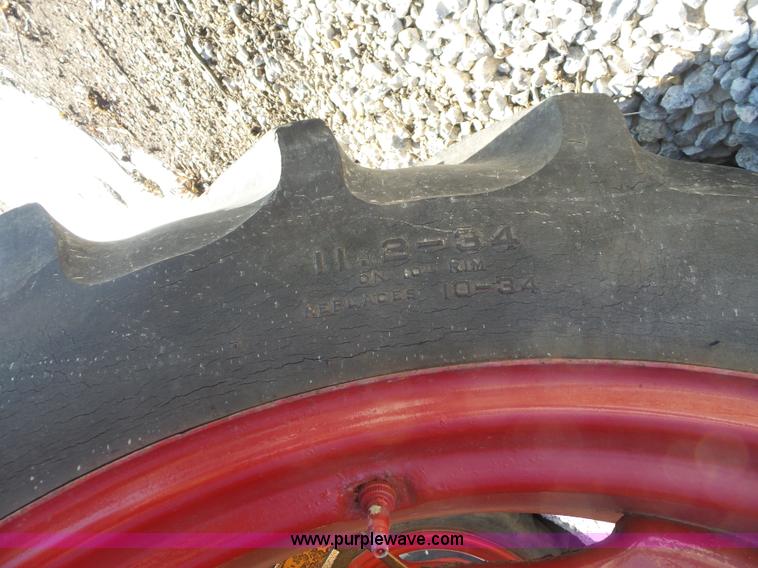 image for item AX9221 Minneapolis Moline RTU tractor