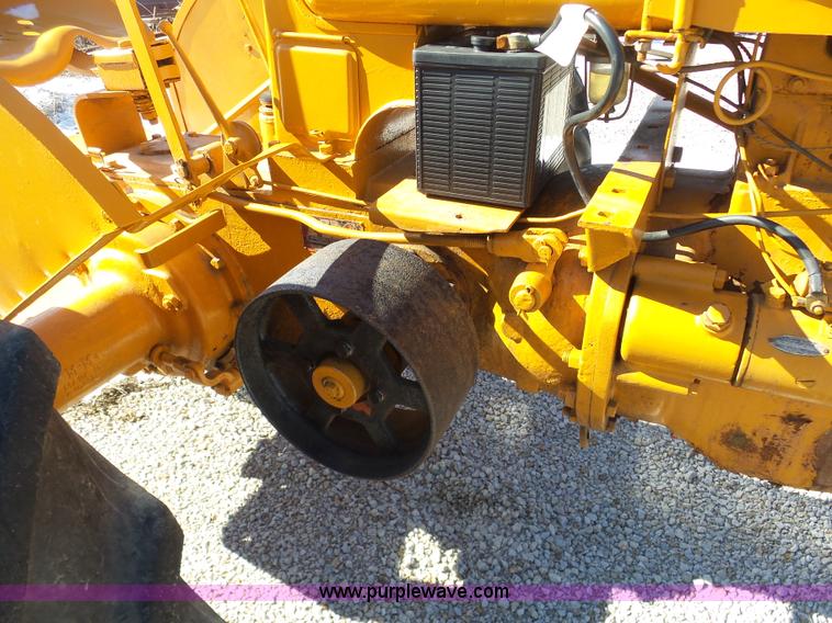 image for item AX9221 Minneapolis Moline RTU tractor