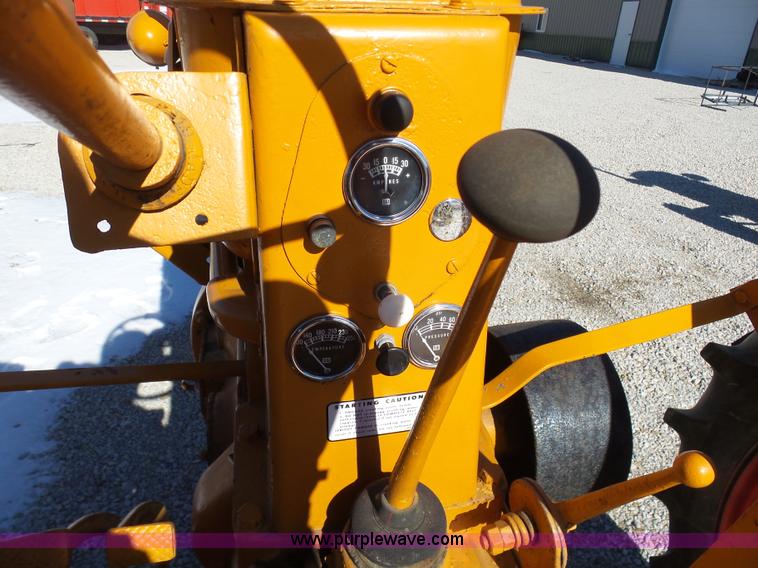 image for item AX9221 Minneapolis Moline RTU tractor