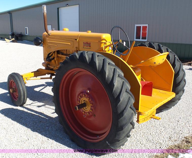 image for item AX9222 Minneapolis Moline EE tractor