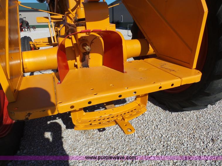 image for item AX9222 Minneapolis Moline EE tractor