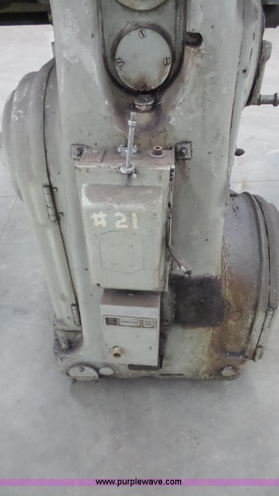 image for item BF9130 Milwaukee K milling machine