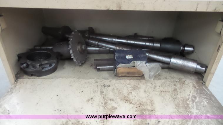 image for item BF9130 Milwaukee K milling machine