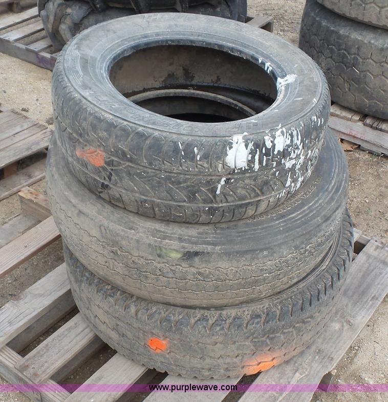 image for item BF9152 Assorted used tires