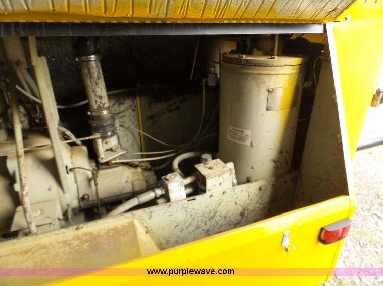 image for item BI9238 Sullivan D175 air compressor