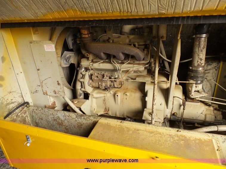 image for item BI9238 Sullivan D175 air compressor