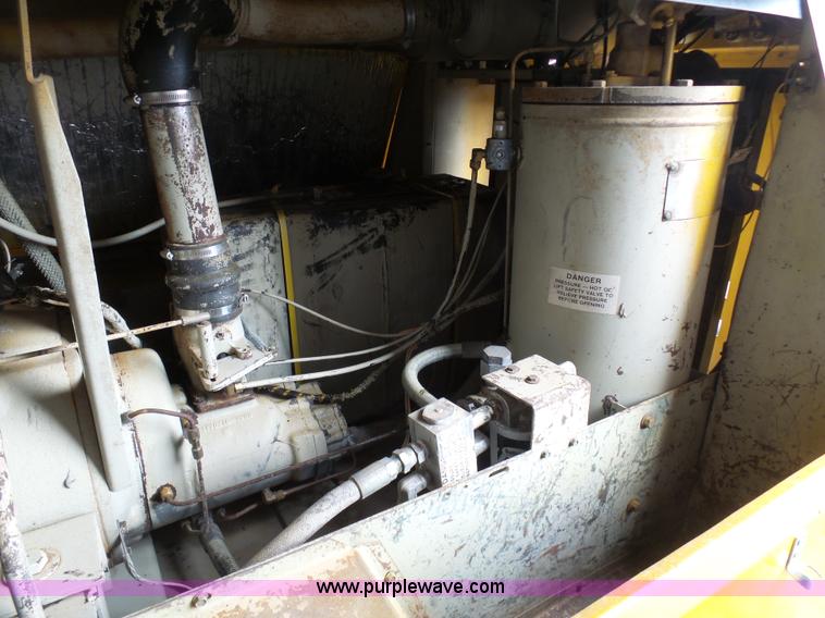 image for item BI9238 Sullivan D175 air compressor