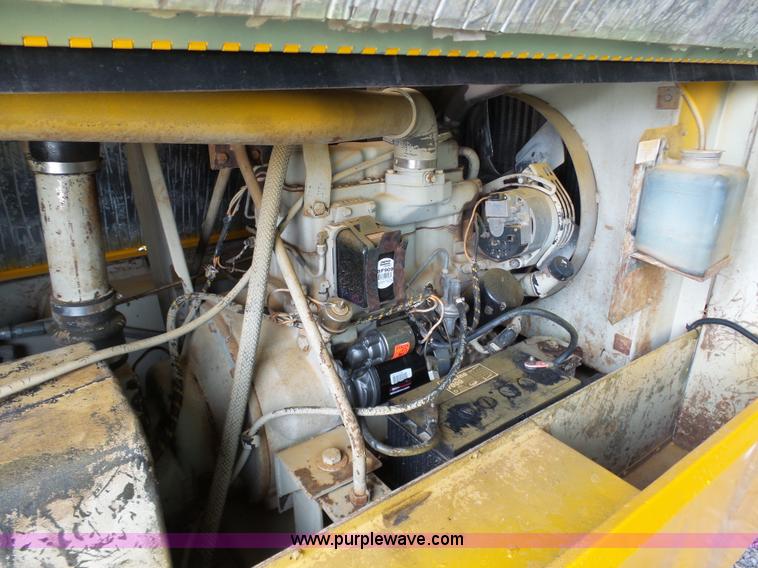 image for item BI9238 Sullivan D175 air compressor